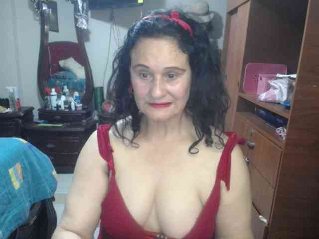 jazmin-mature webcam
