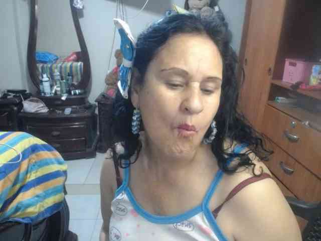 jazmin-mature