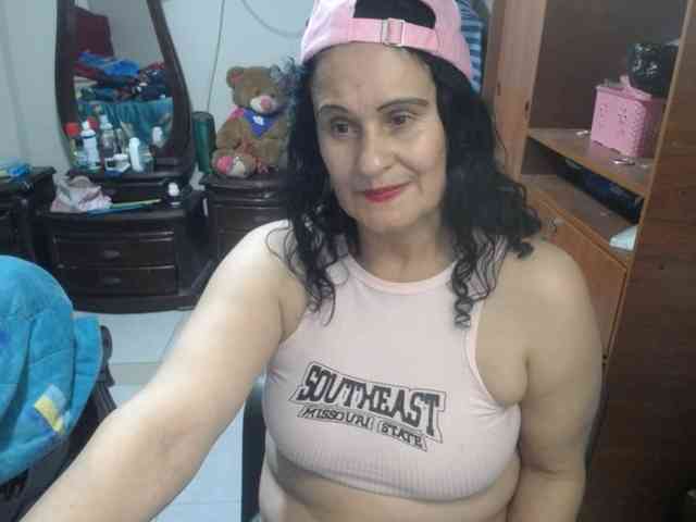 jazmin-mature webcam