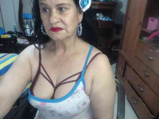 jazmin-mature webcam