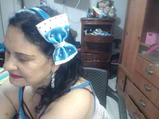 jazmin-mature