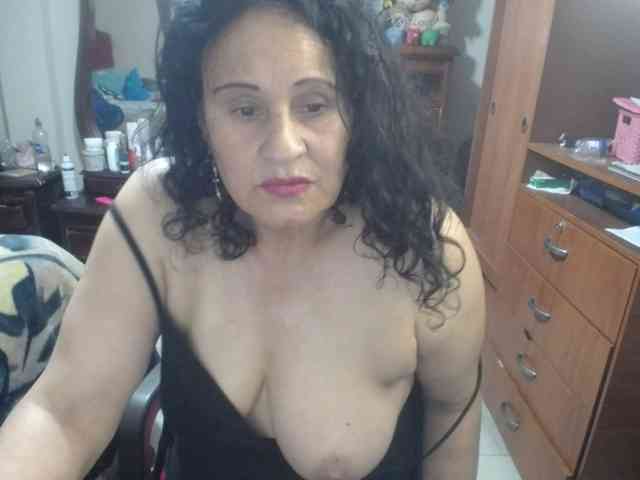 jazmin-mature webcam