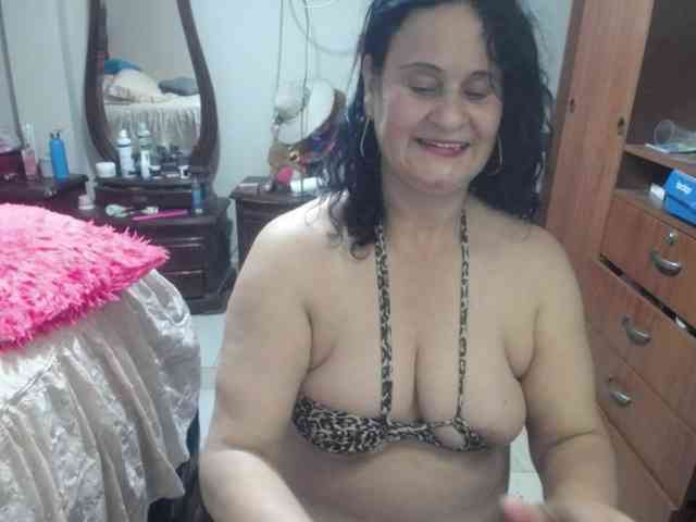 jazmin-mature webcam