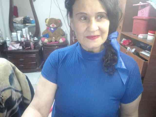 jazmin-mature webcam