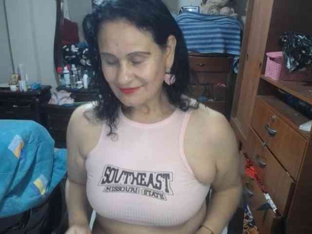 jazmin-mature webcam
