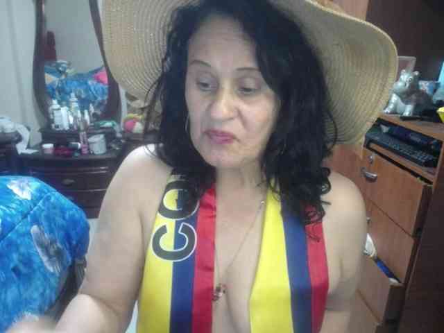 jazmin-mature webcam