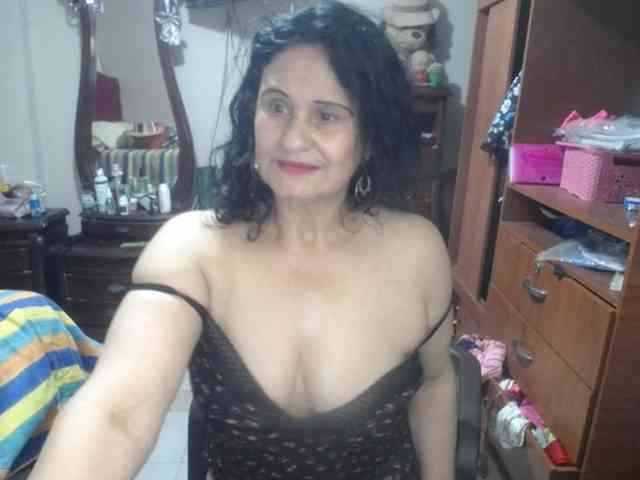 jazmin-mature webcam