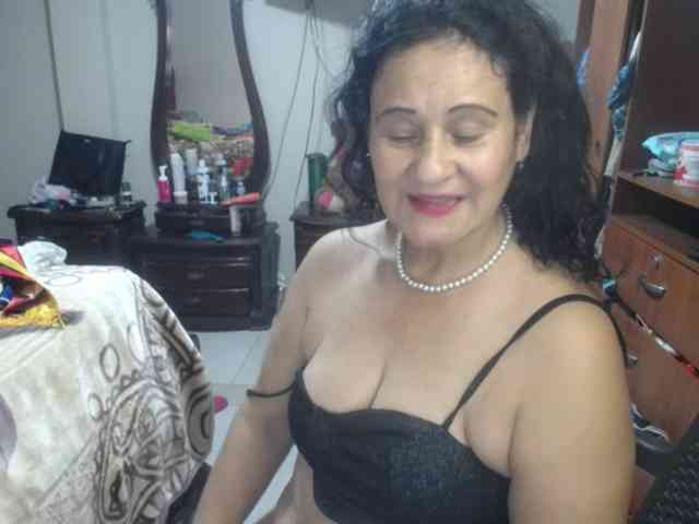 jazmin-mature jazmin-mature
