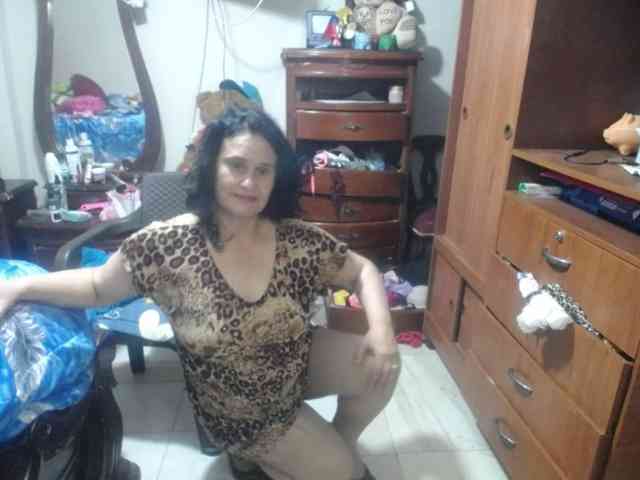 jazmin-mature webcam