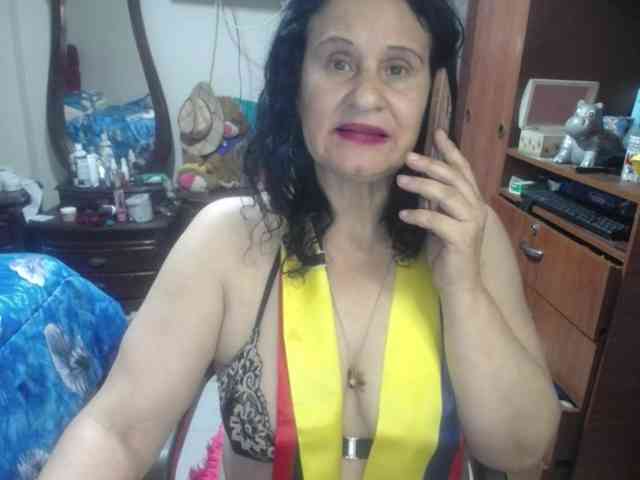 jazmin-mature webcam