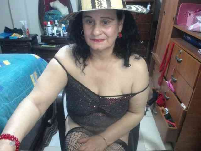 jazmin-mature webcam