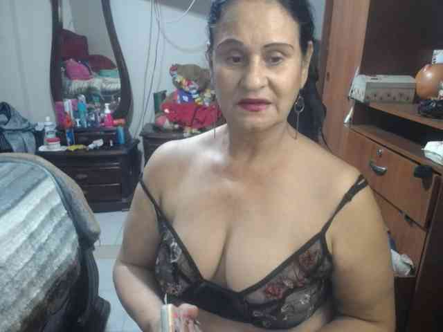 jazmin-mature webcam