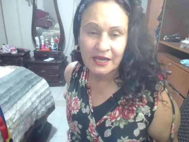 jazmin-mature webcam