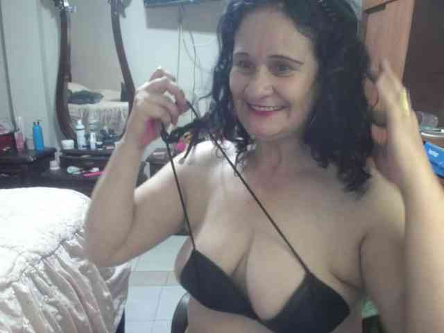 jazmin-mature webcam