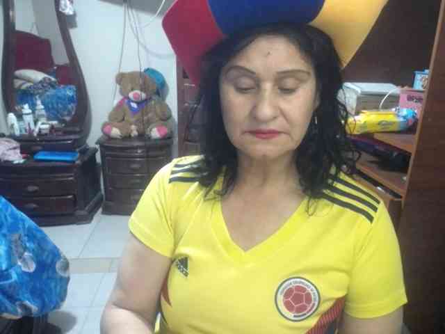 jazmin-mature webcam