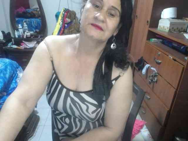 jazmin-mature webcam