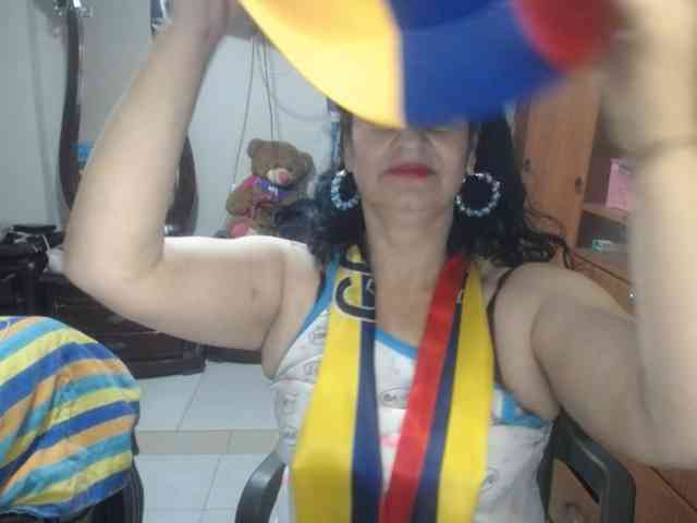 jazmin-mature