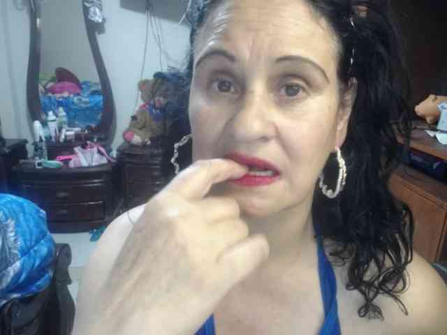 jazmin-mature webcam