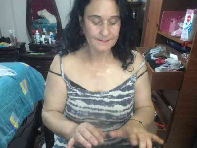 jazmin-mature webcam