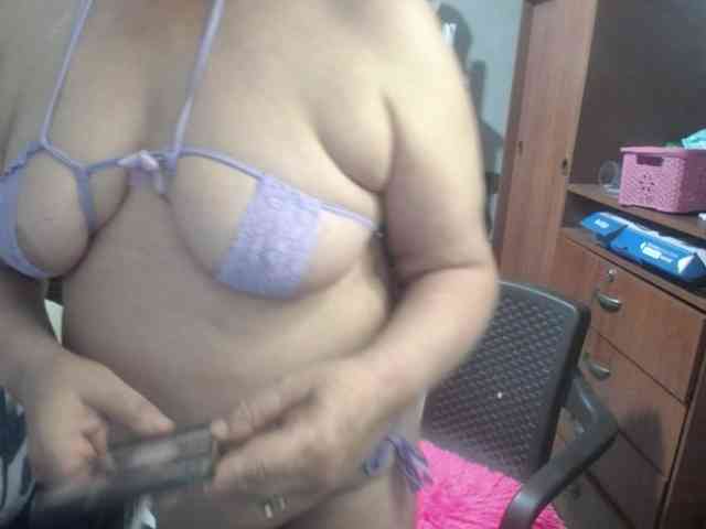 jazmin-mature webcam