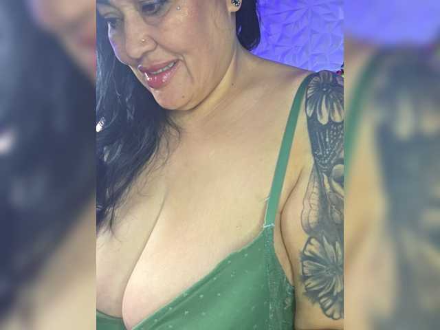Afrodita1 live cam on BongaCams