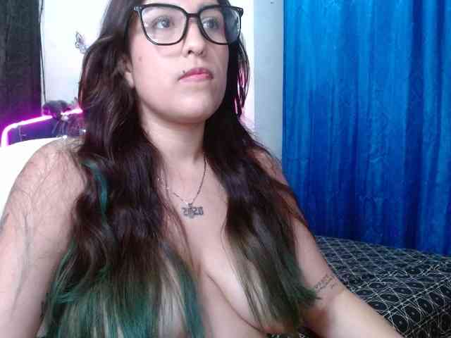 Karoline-lov3 webcam