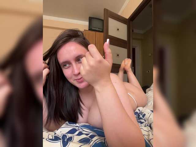 Bunnyb live webcam show