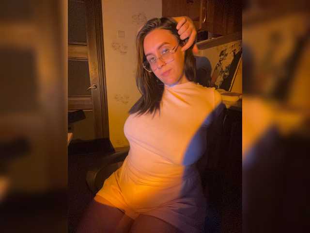Bunnyb live cam on BongaCams