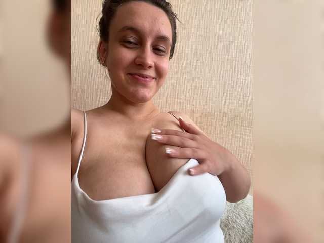 Bunnyb live cam on BongaCams