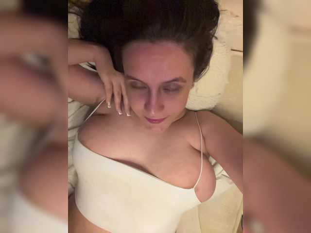 Bunnyb live cam on BongaCams