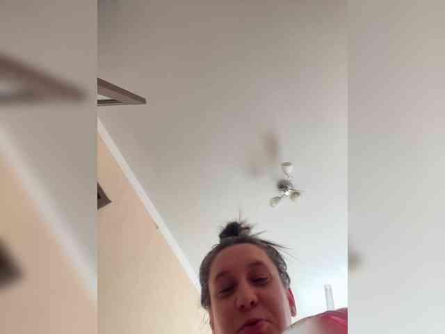 Limonchikkk webcam