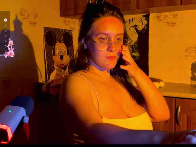 Limonchikkk webcam