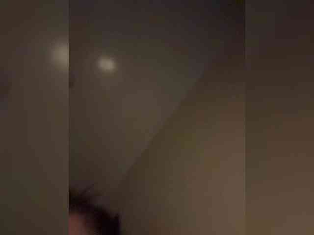 Limonchikkk webcam