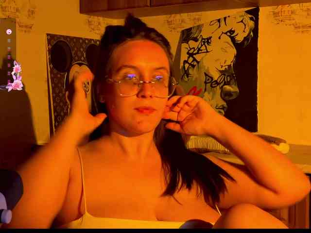 Limonchikkk webcam