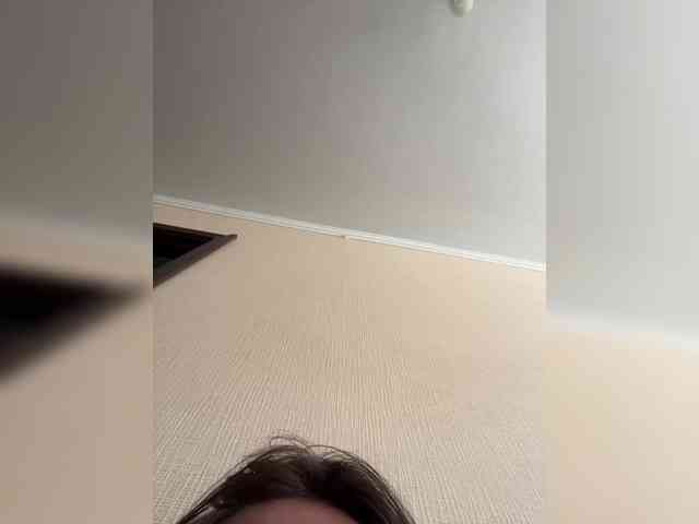 Limonchikkk webcam