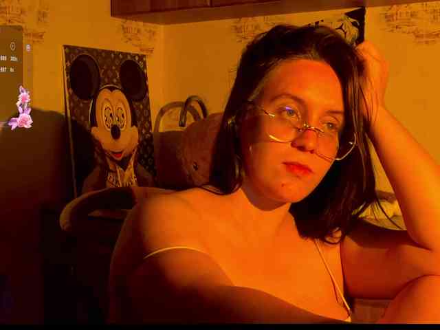 Limonchikkk webcam