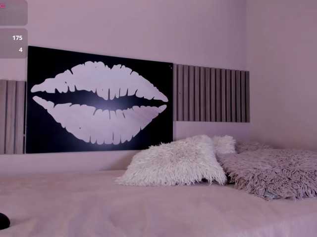 Kloe-S live cam on BongaCams