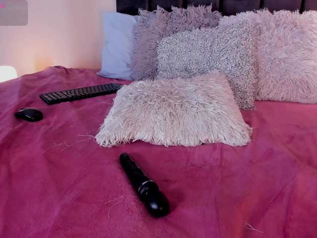 Kloe-S live cam on BongaCams