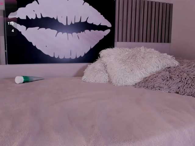 Kloe-S live cam preview