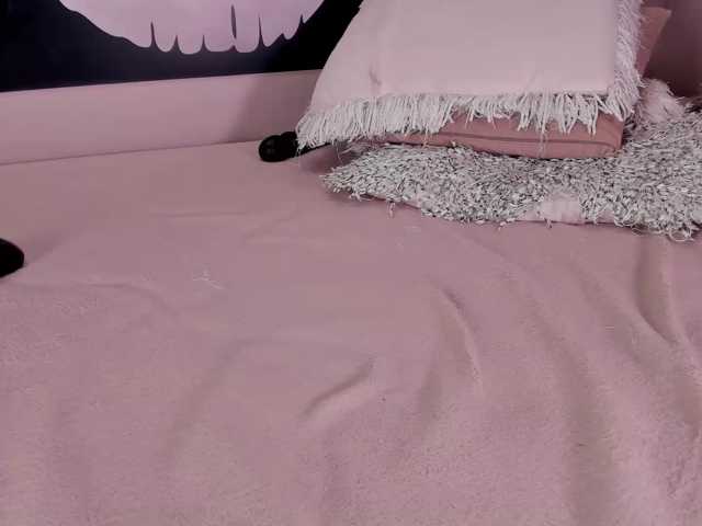 Kloe-S live cam preview