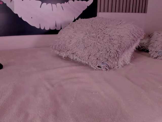 Kloe-S live cam on BongaCams