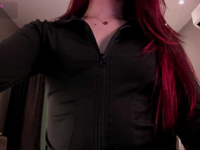 Kloe-S live cam on BongaCams