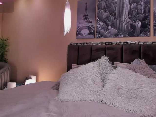 Kloe-S live cam on BongaCams