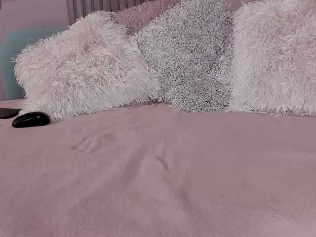 Kloe-S live cam on BongaCams