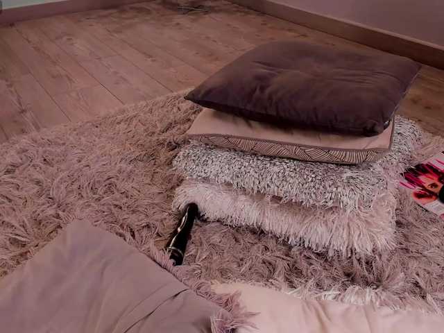 Kloe-S live cam on BongaCams