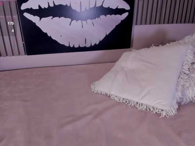 Kloe-S live cam on BongaCams