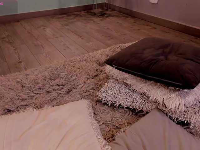 Kloe-S live cam on BongaCams