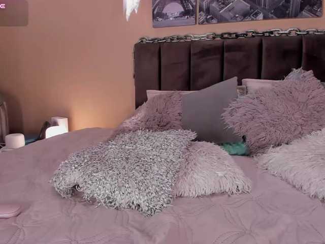 Kloe-S live cam on BongaCams