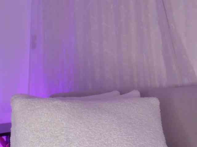 cutte-hanna18 webcam