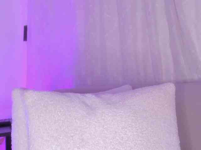 cutte-hanna18 webcam